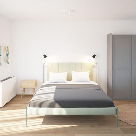 Airport Gate 25 Apartment Ledine Екстериор снимка