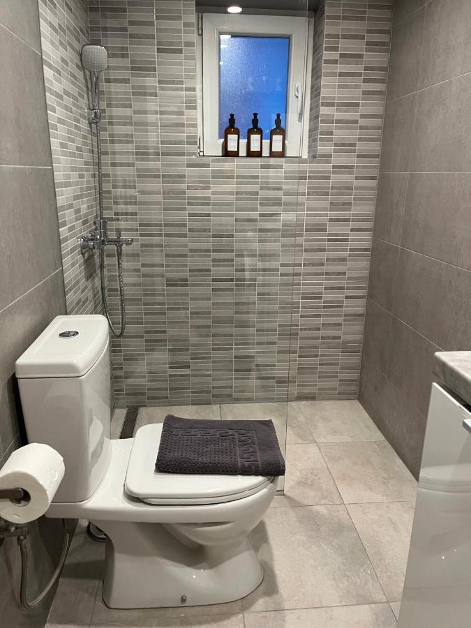 Airport Gate 25 Apartment Ledine Екстериор снимка