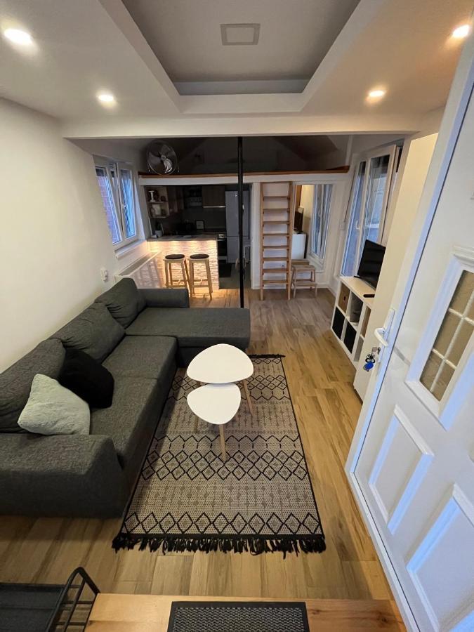 Airport Gate 25 Apartment Ledine Екстериор снимка